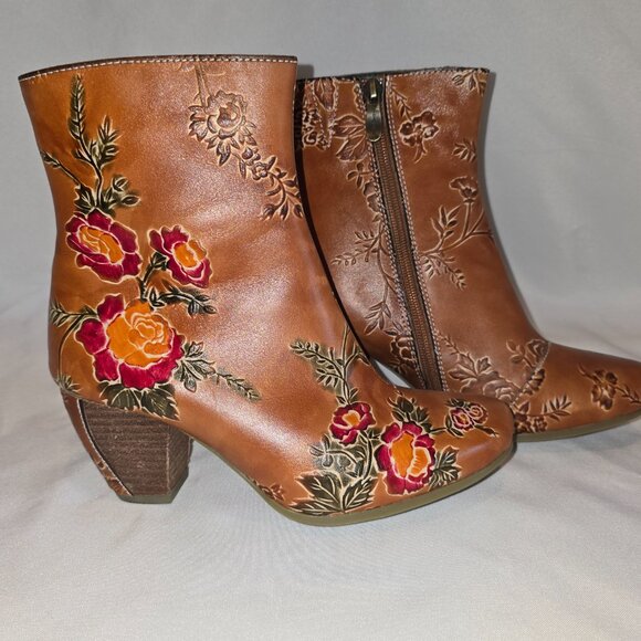 L'Atiste Folka Booties in Camel, Size 37, New without Box - Picture 4 of 8